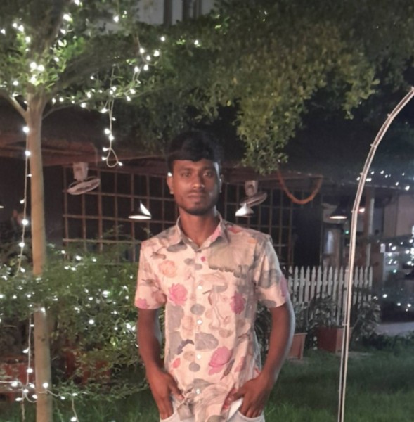 Hossain, 27, Kangbao