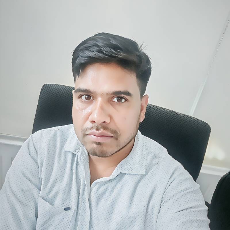 Shuvo, 29, Luna