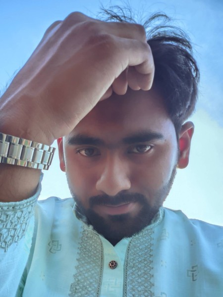 Shurjo, 26, Beek