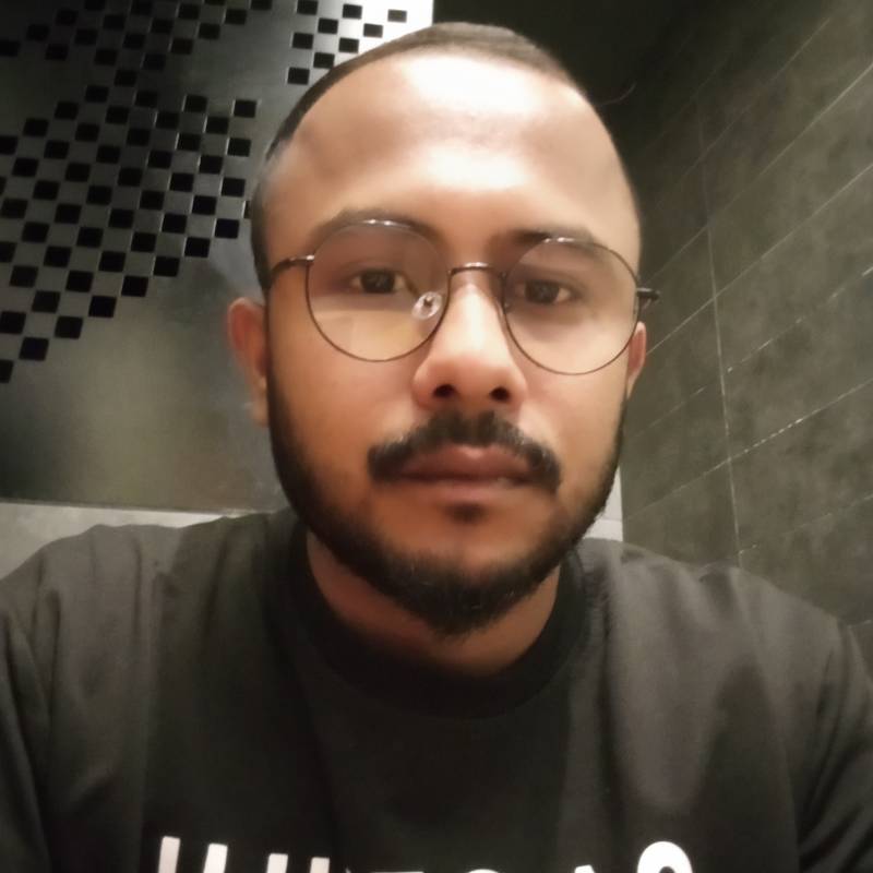 ariya, 28, Poole
