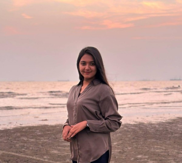 Tabassum, 27, Capas