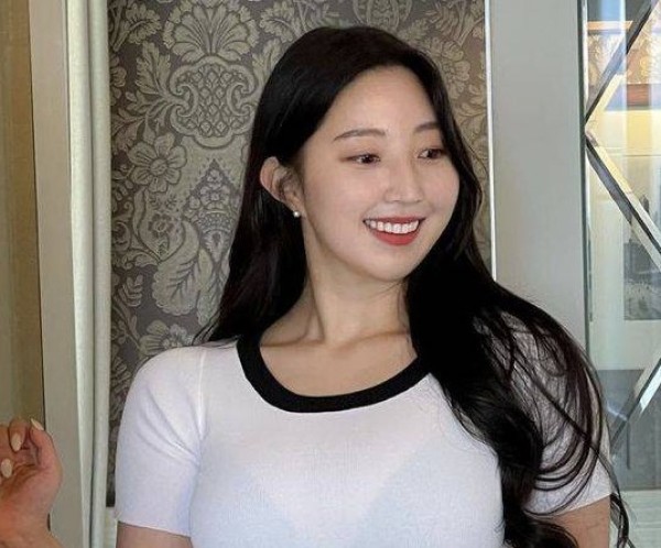 Fang, 30, Rani