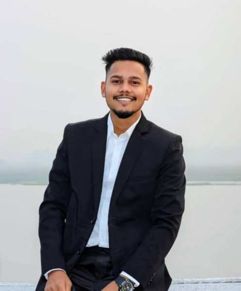 Arif, 25, Byaroza