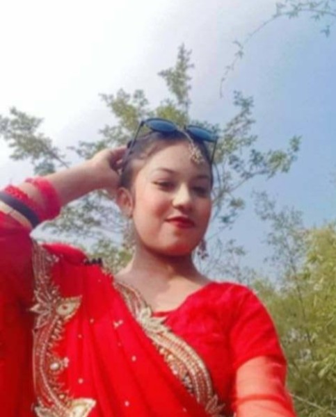 Mohona, 25, Sendrisoa