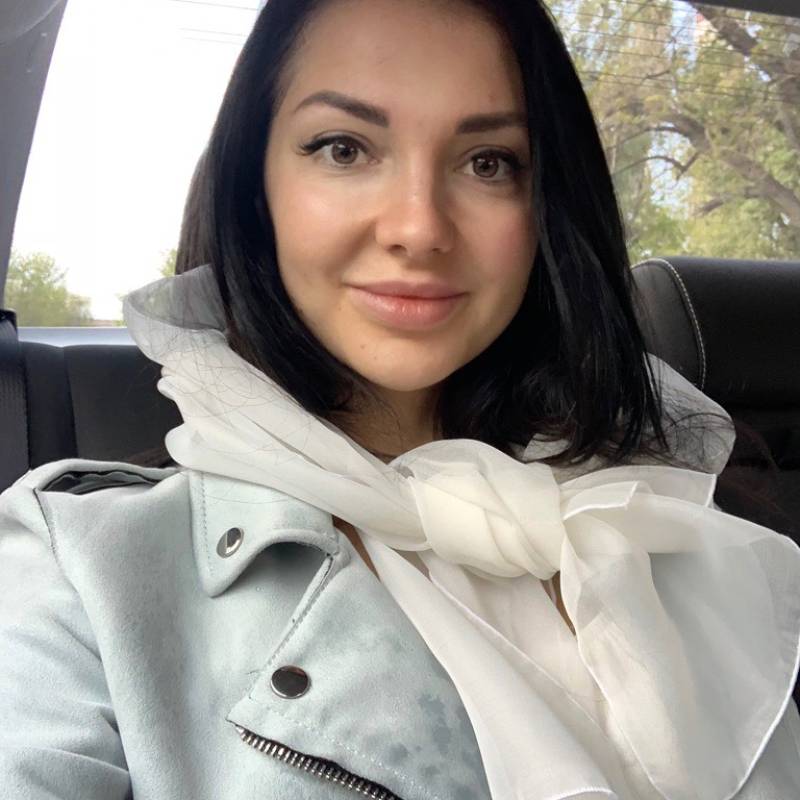 vvvlove20, 33, Pasuruan