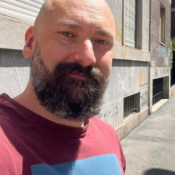 Matvey, 45, Mother Language