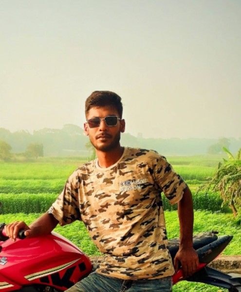 Raihan, 32, Bristol