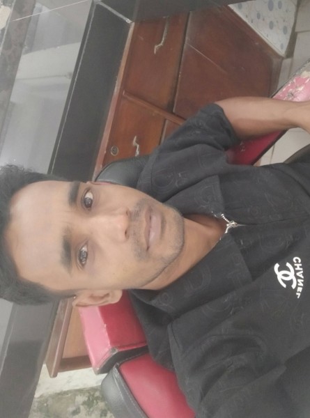Nirob, 30, Sbaco