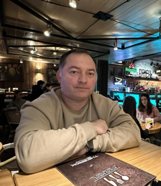 Maksim, 47, Xinzhancun