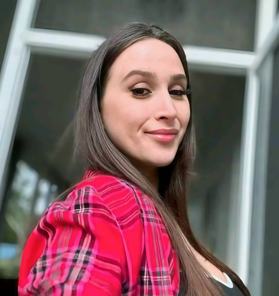 Natasha Adams, 34, Lindlar