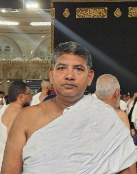 Adpalash, 50, Spilamberto