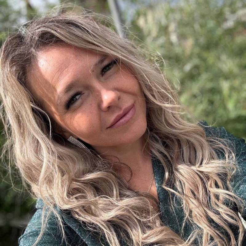 Emma, 40, Bareh