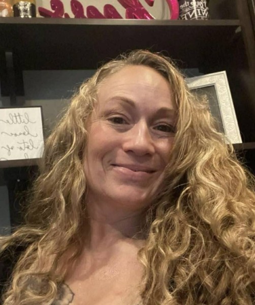 Fabiane, 49, Quimbele