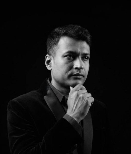 Mehedi, 37, nogha