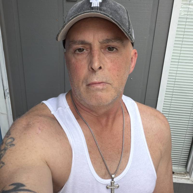 Kenneth, 57, Worth