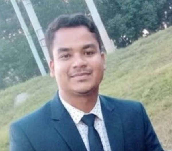 ESHAN, 38, Boulia