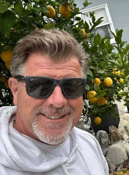 Paul, 57, Liangxiang