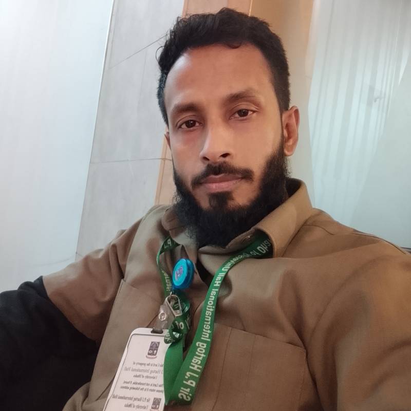 Aushikur, 36, Truseni