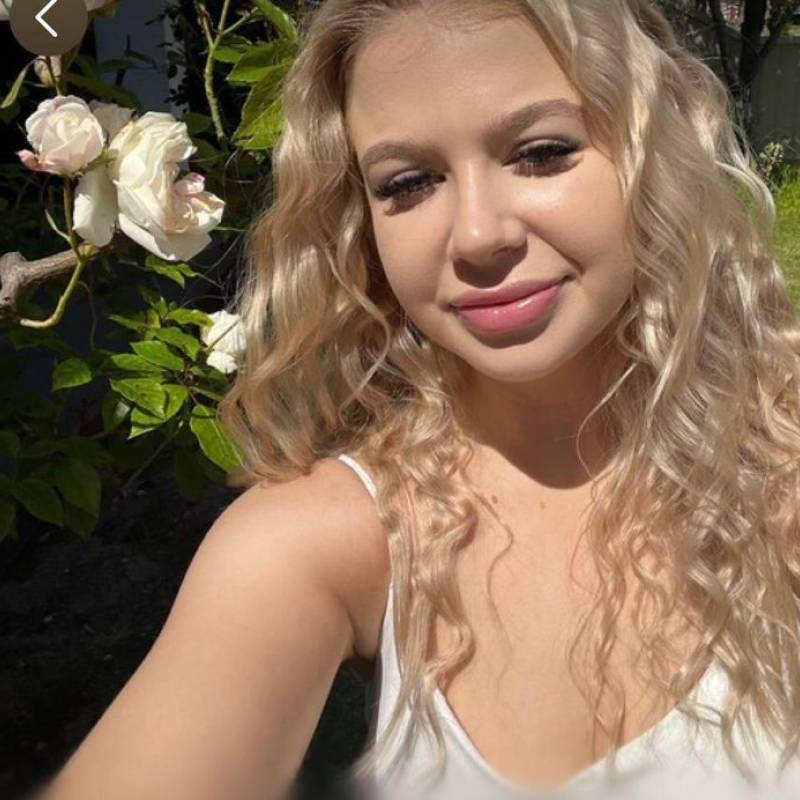Alex Sandra, 36, Consett
