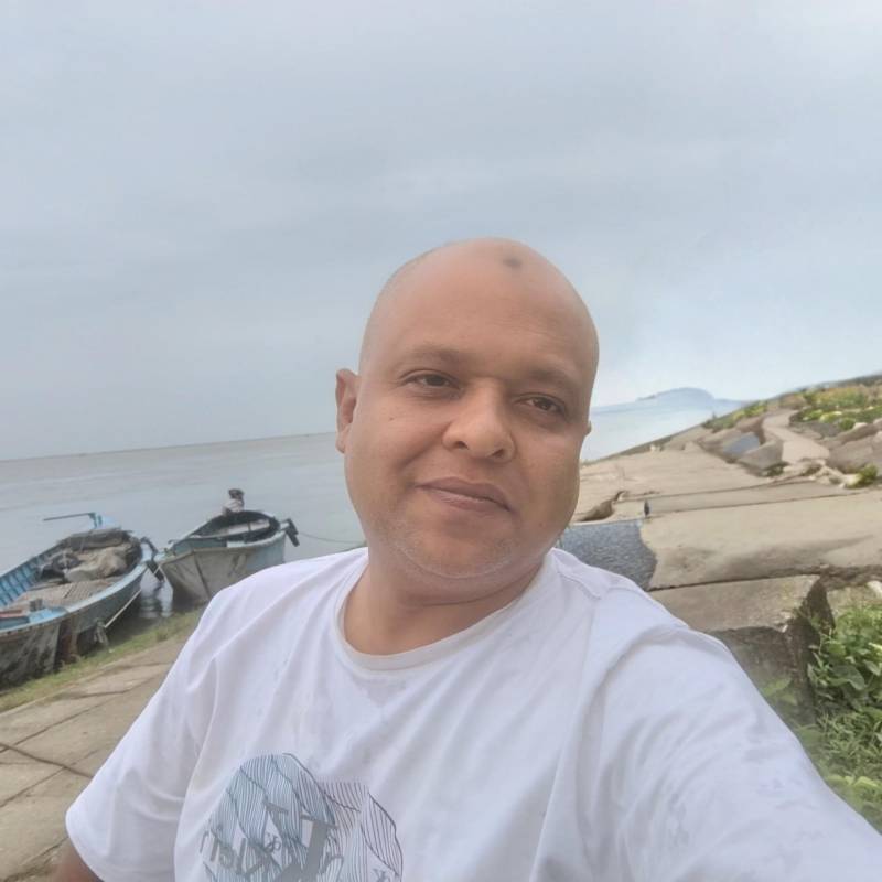 Khan, 28, Mahmutlar