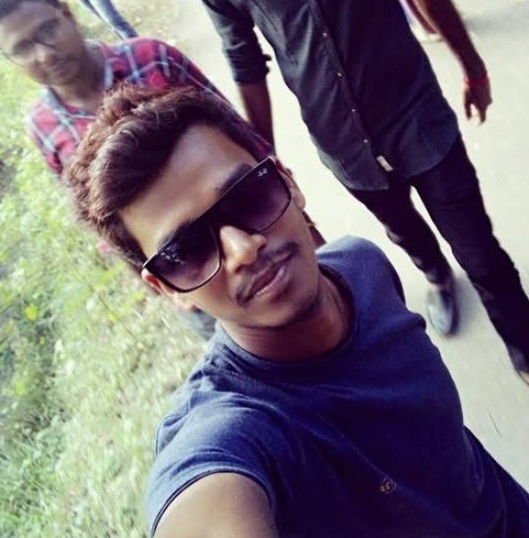 Akash, 25, Chile