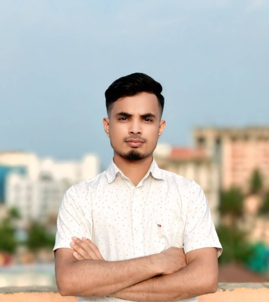 Mr Faruk, 21, Ngolobougou