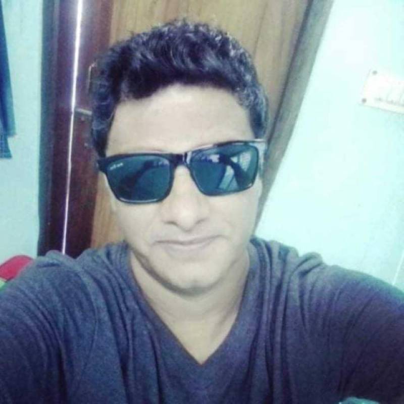 Shabir Hossain, 43, Antnio Dias