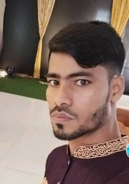 Md Anis, 31, Toretsk