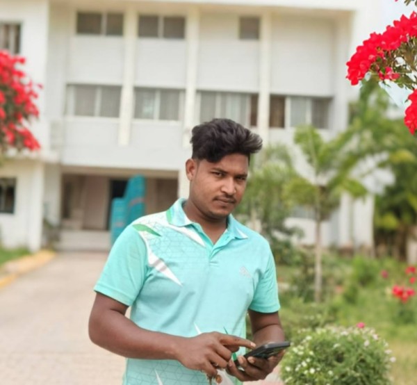 Rayhan, 23, Al Lith