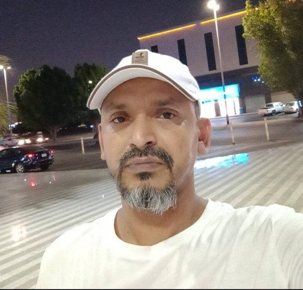 Bhuiya, 37, Nedelice