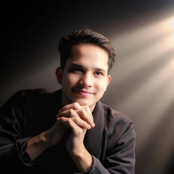 Juwel Chay, 28, Italy
