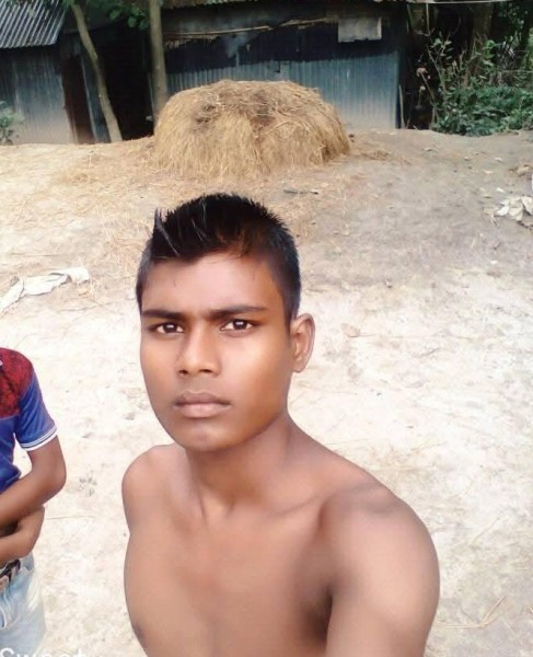 01766567841, 26, Novi Di Modena