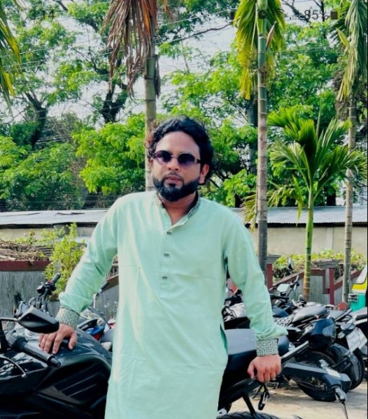 Alom, 25, Gandia