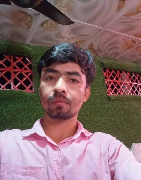 Fizar, 27, Kerman