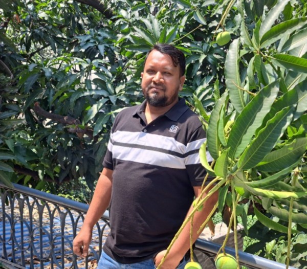 Palowan Murshed, 44, Suong
