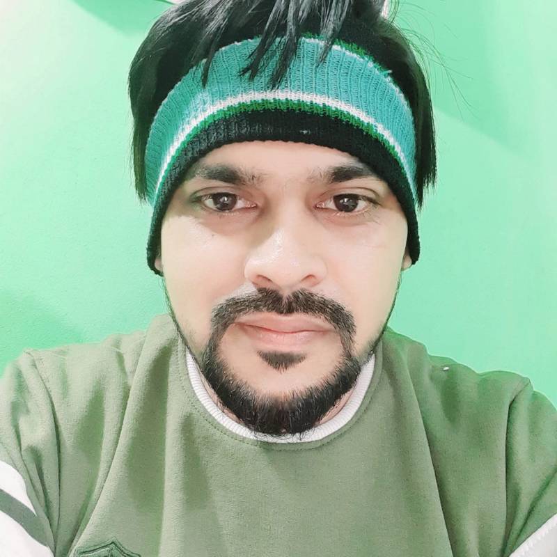 Mdniloy, 32, Hackney