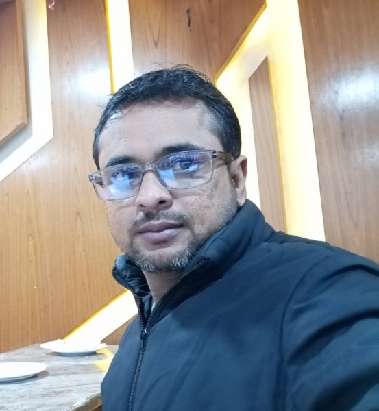 Nill, 36, Garchitorena