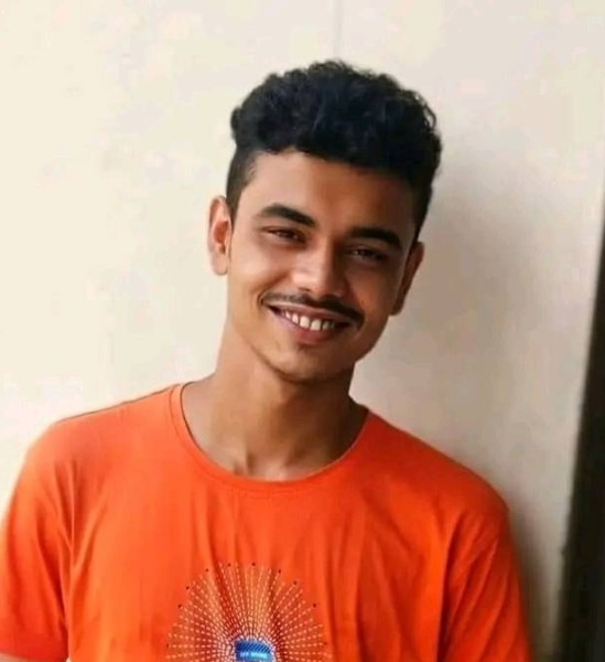 Adnan Adi, 28, Aomen