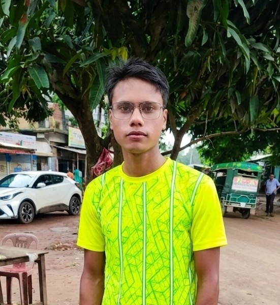 Sawpon hossin, 27, Tampa Florida
