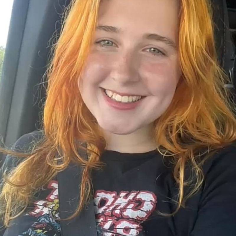 Madison, 22, Forres