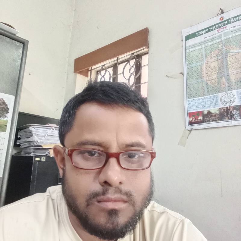 Md Uzzal Mia, 29, Chevignysaintsauveur