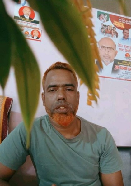 Mir Hassn, 44, Luxembourg