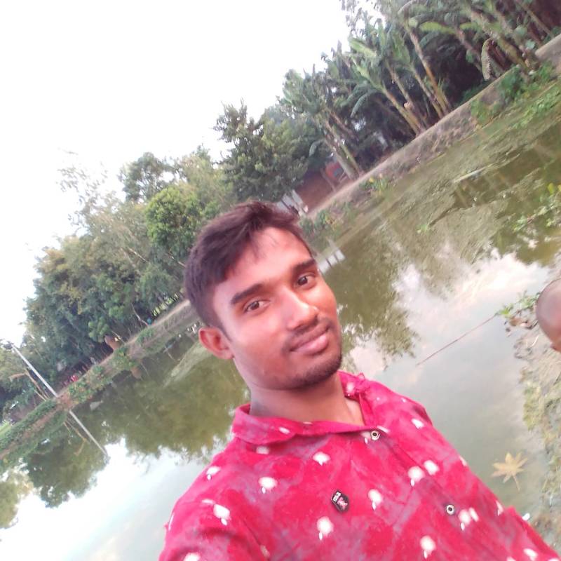 Alom, 29, Sinnris