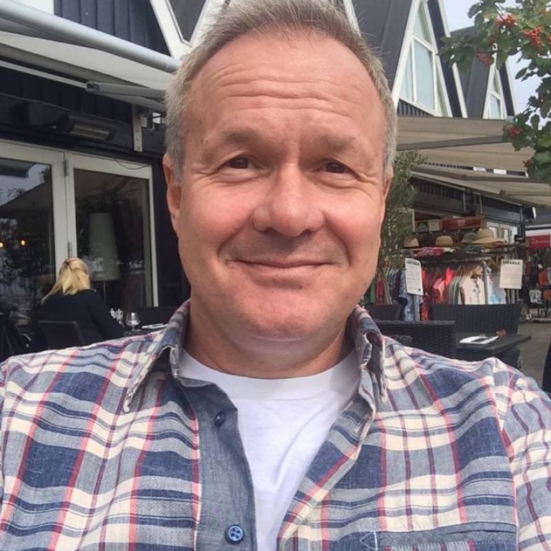 George, 65, Chatia