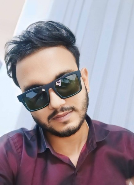 Foysal Ahmed, 25, Budakalsz