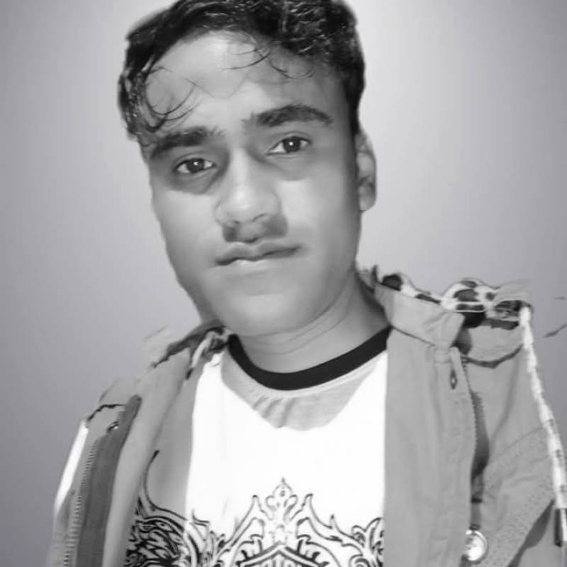 Akash, 31, Yunshan