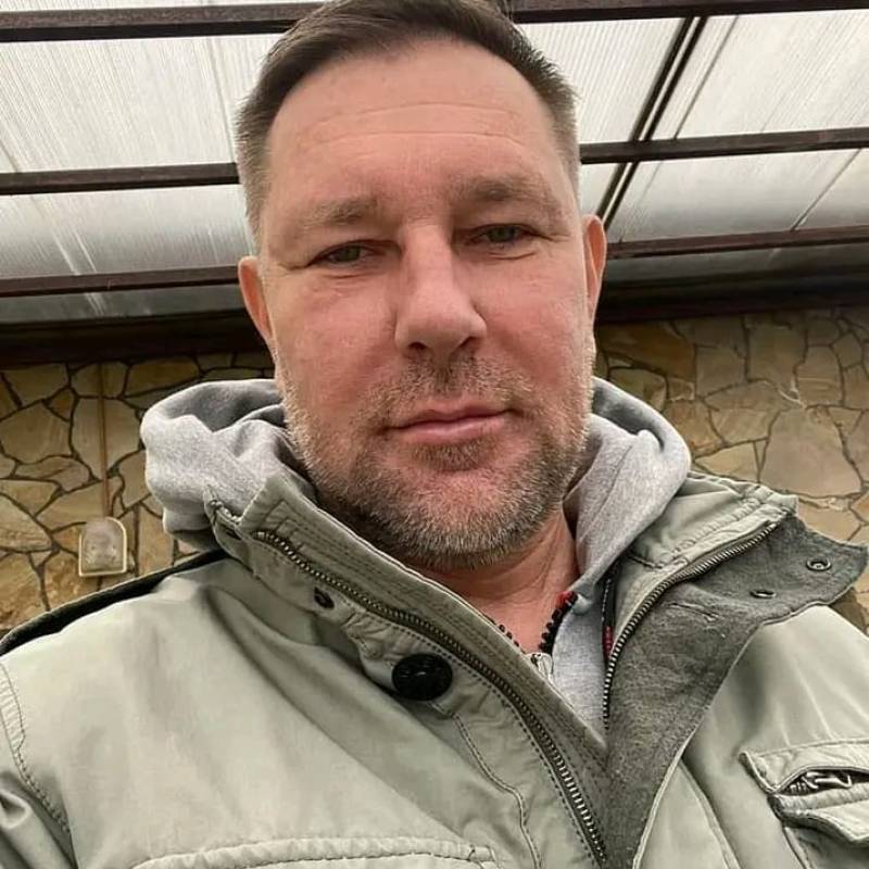 https://ayodate.com dating BrilMichaelson in Bulgaria